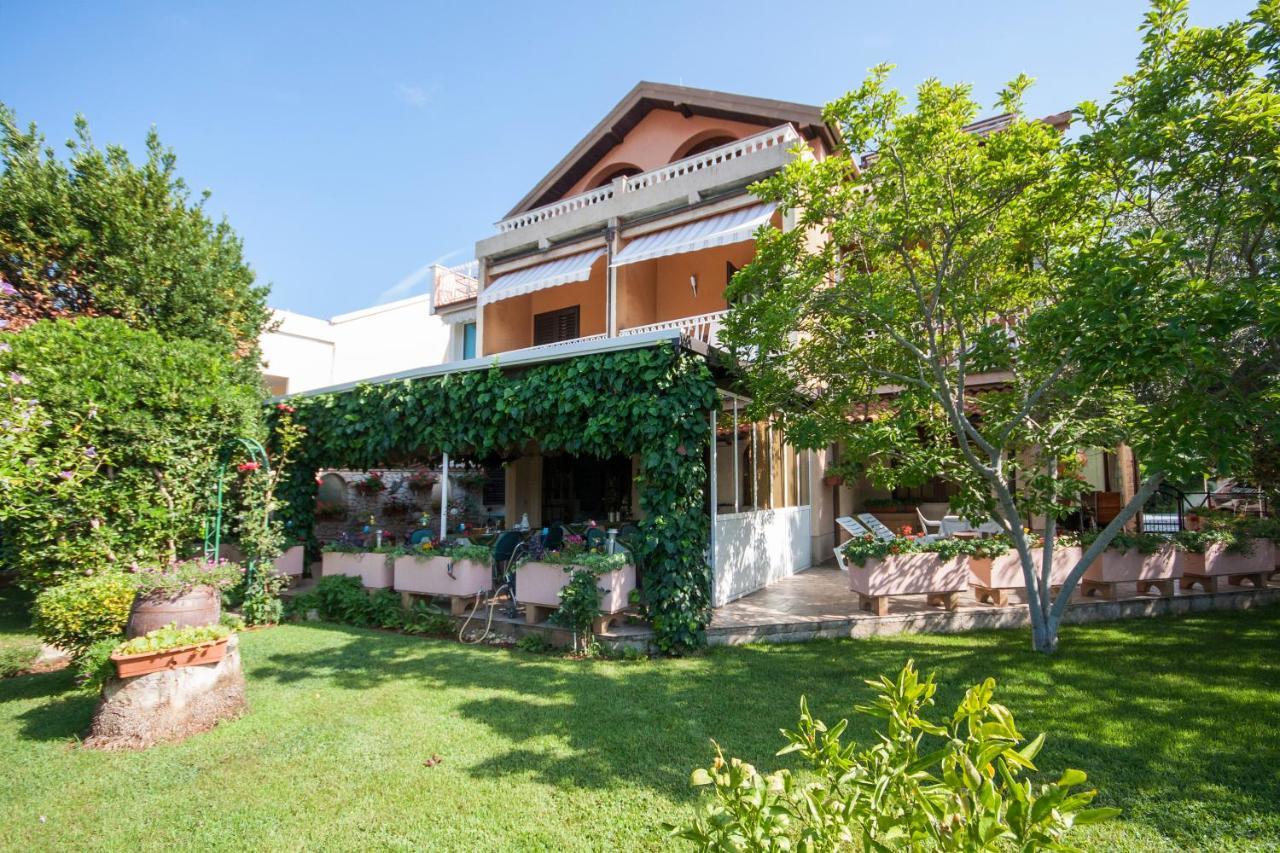 Villa Daniela Brodarica  Ngoại thất bức ảnh